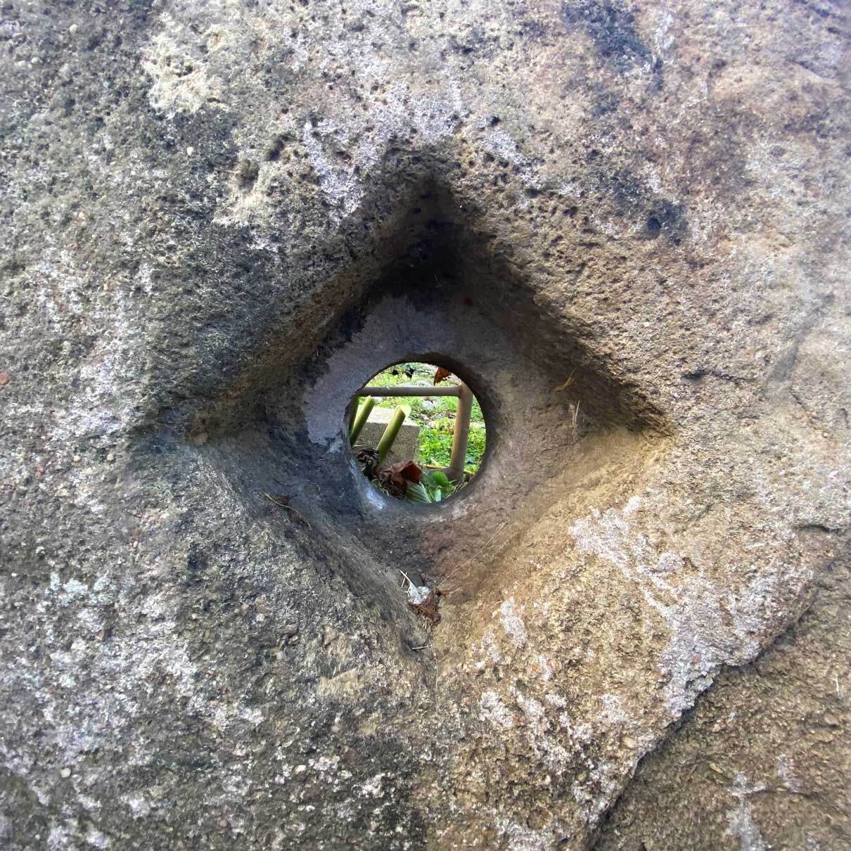 hempstone-4.jpg